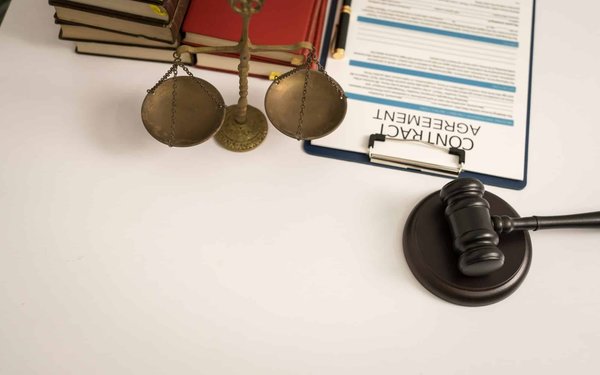 Wie kultiviert man medizinische Pflanzen unter Einhaltung legaler Vorschriften?